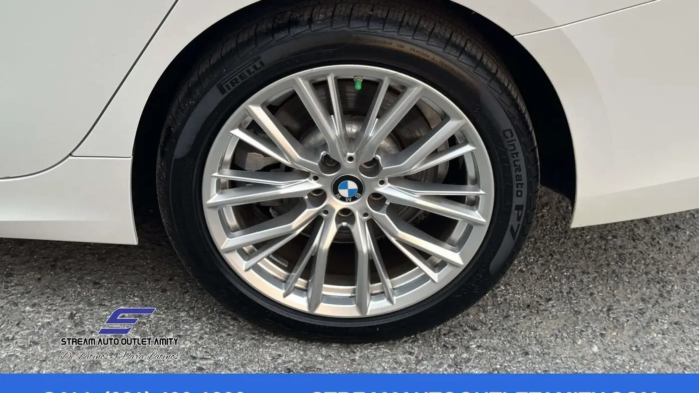 2024 BMW 3 Series 330i xDrive