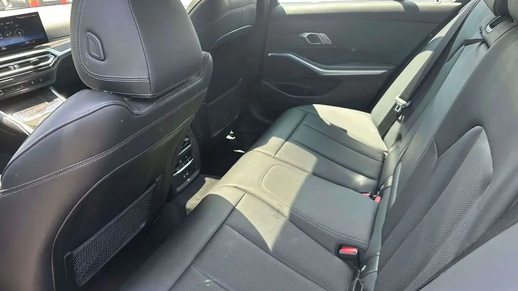 2023 BMW 3 Series 330i xDrive