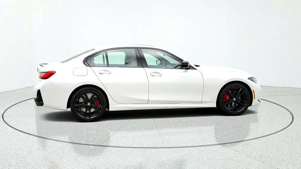 2024 BMW 330i - $35,495