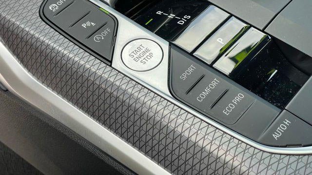 2024 BMW 3 Series 330i xDrive