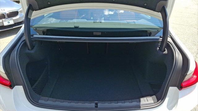 2024 BMW 3 Series 330i xDrive