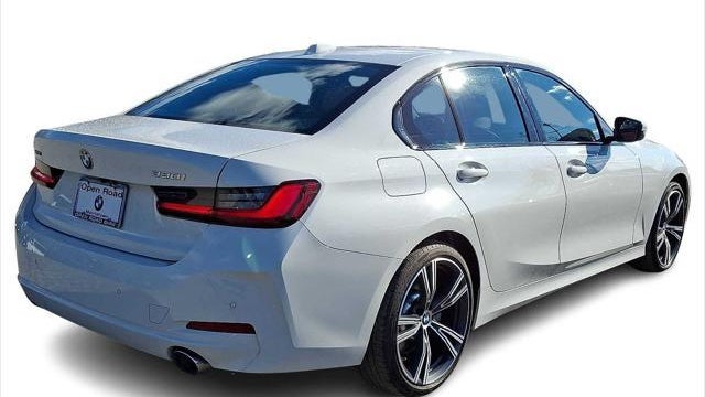 2023 BMW 3 Series 330i xDrive