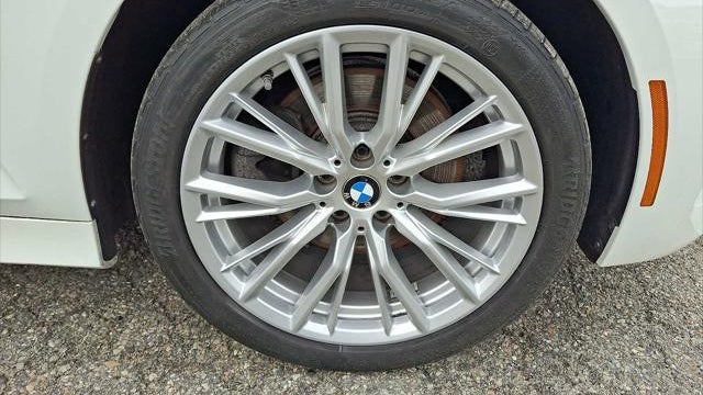 2023 BMW 3 Series 330i xDrive