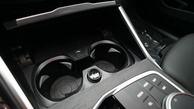 2024 BMW 3 Series 330i xDrive