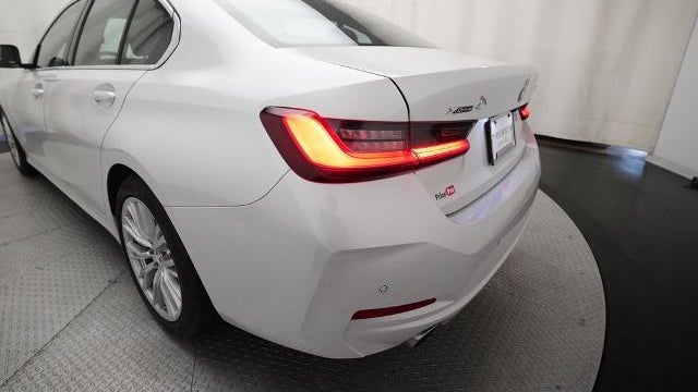 2024 BMW 3 Series 330i xDrive