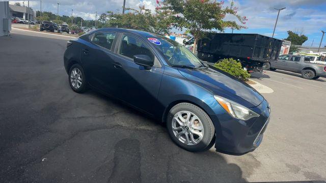 2017 Toyota Yaris - $14,085