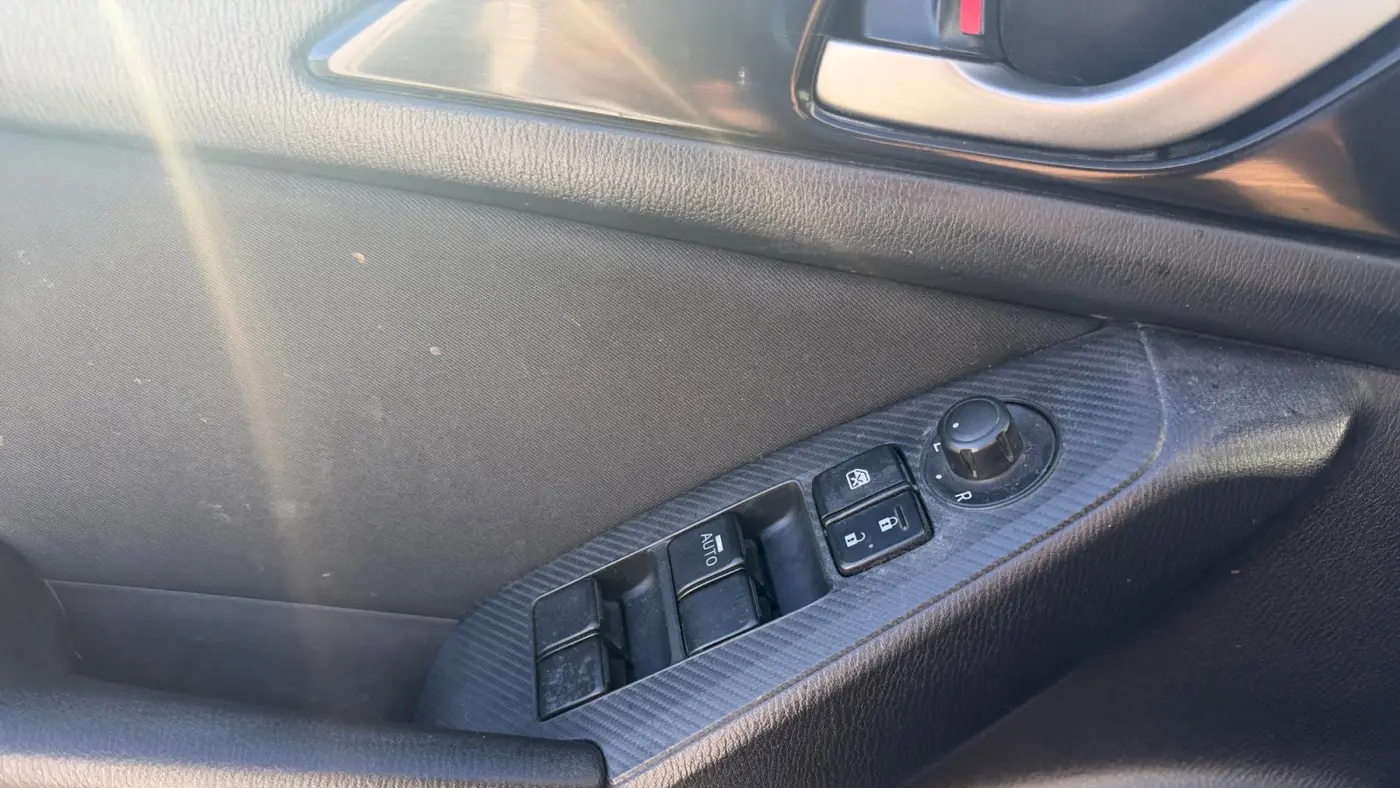 2015 Mazda Mazda3 i Touring