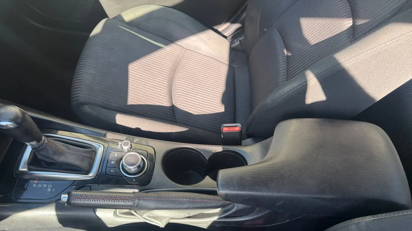 2015 Mazda Mazda3 i Touring