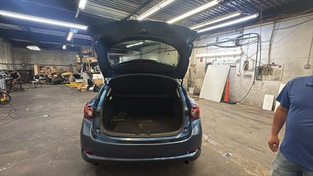 2018 Mazda Mazda3 Touring