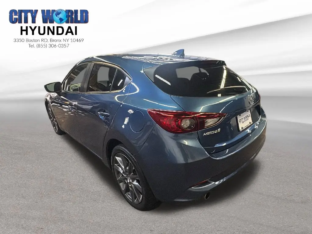 2018 MAZDA MAZDA3 - $18,218