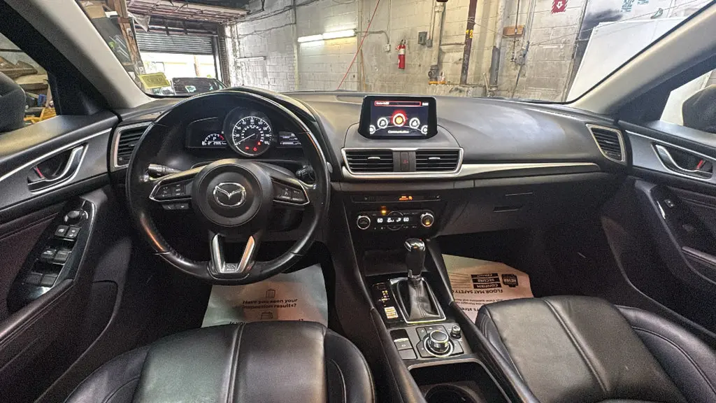 2018 MAZDA MAZDA3 - $18,218