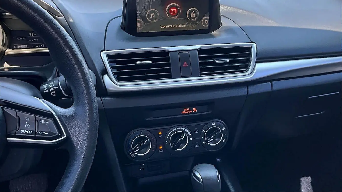 2018 Mazda Mazda3 Sport