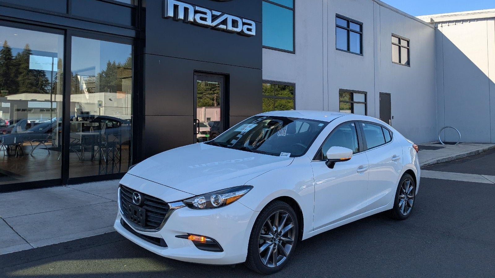 Preowned 2018 Mazda Mazda3 Touring for Sale