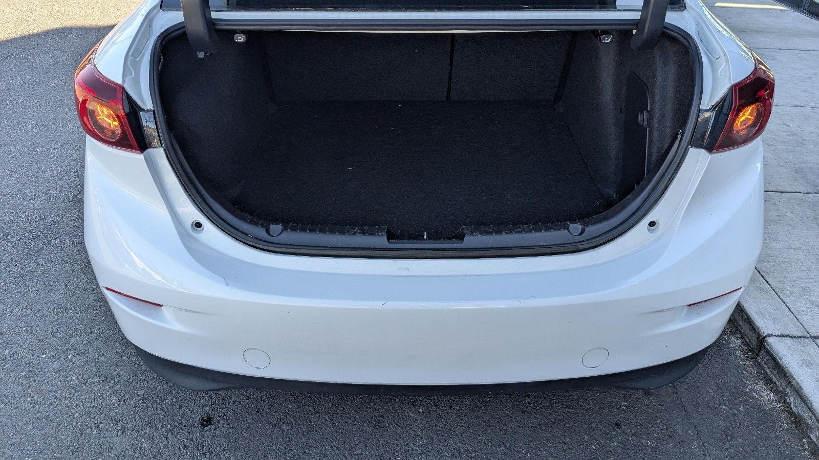 2018 Mazda Mazda3 Touring