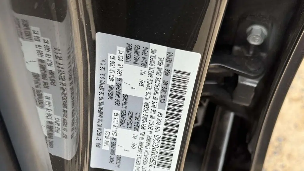 2023 Mazda Mazda3 Sedan 2.5 S Preferred