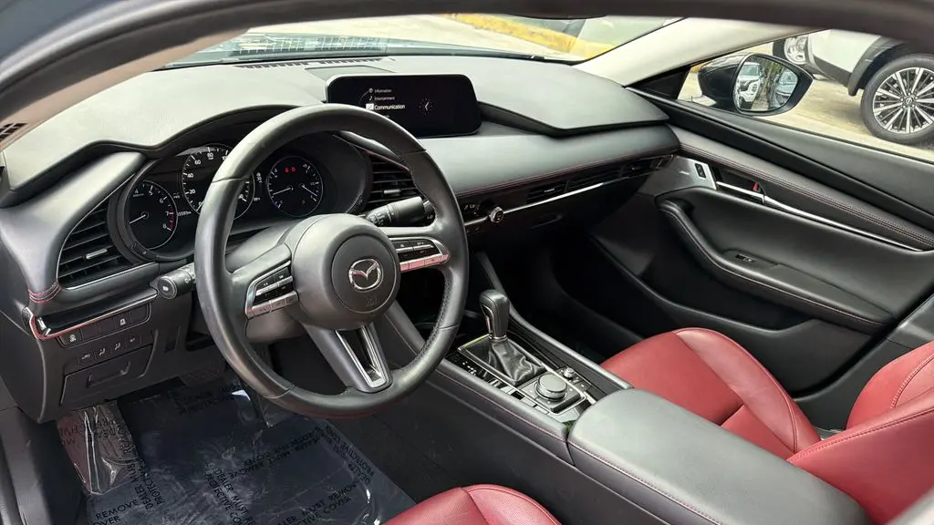 2023 Mazda Mazda3 Sedan 2.5 S Carbon Edition