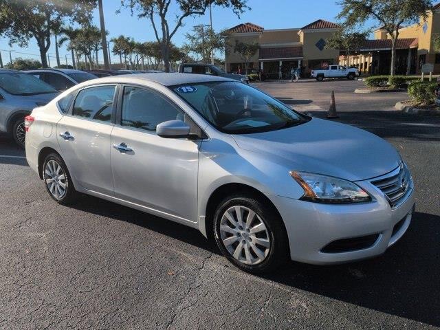 2015 Nissan Sentra - $8,998