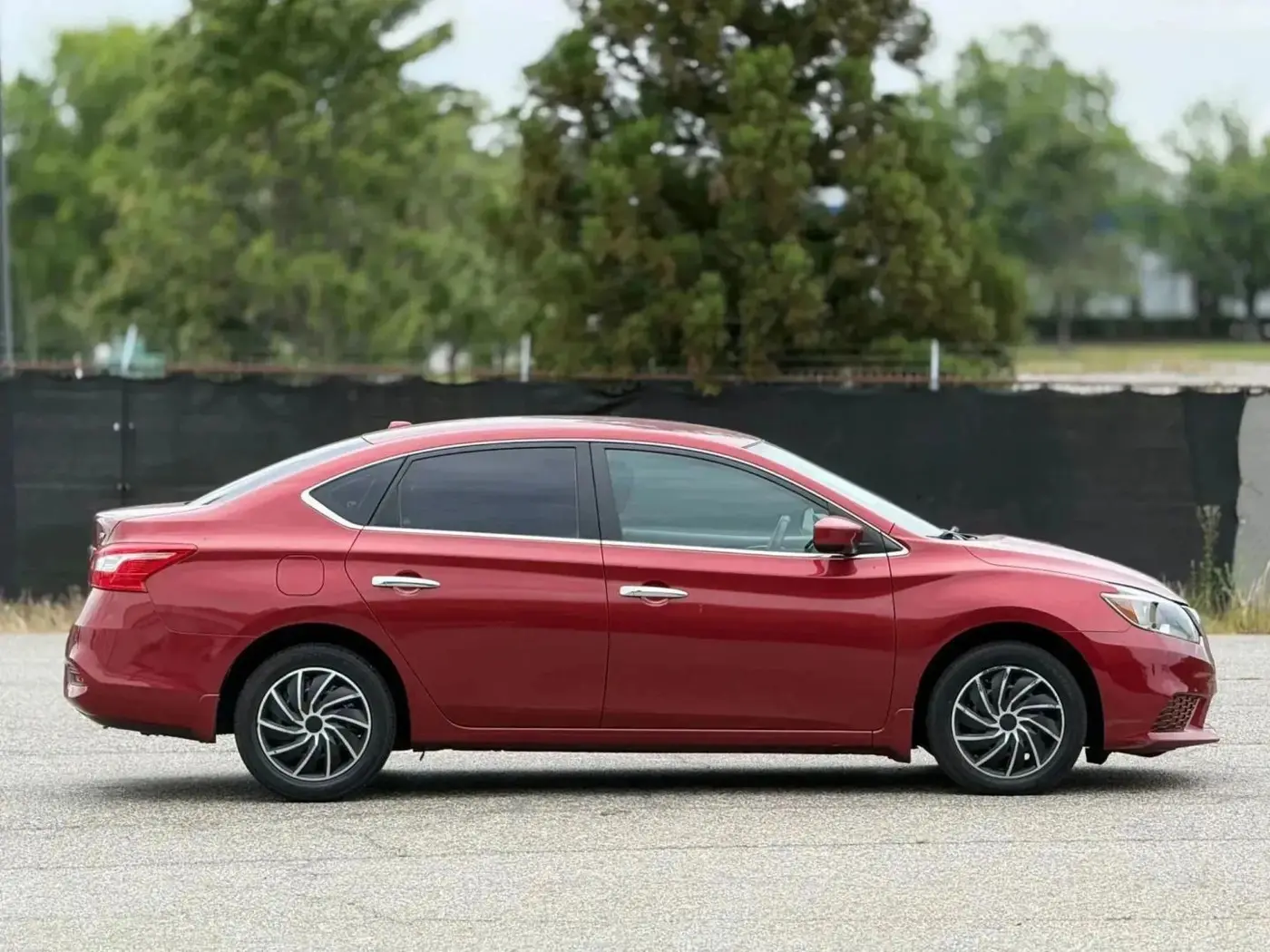 2016 Nissan Sentra - $5,950