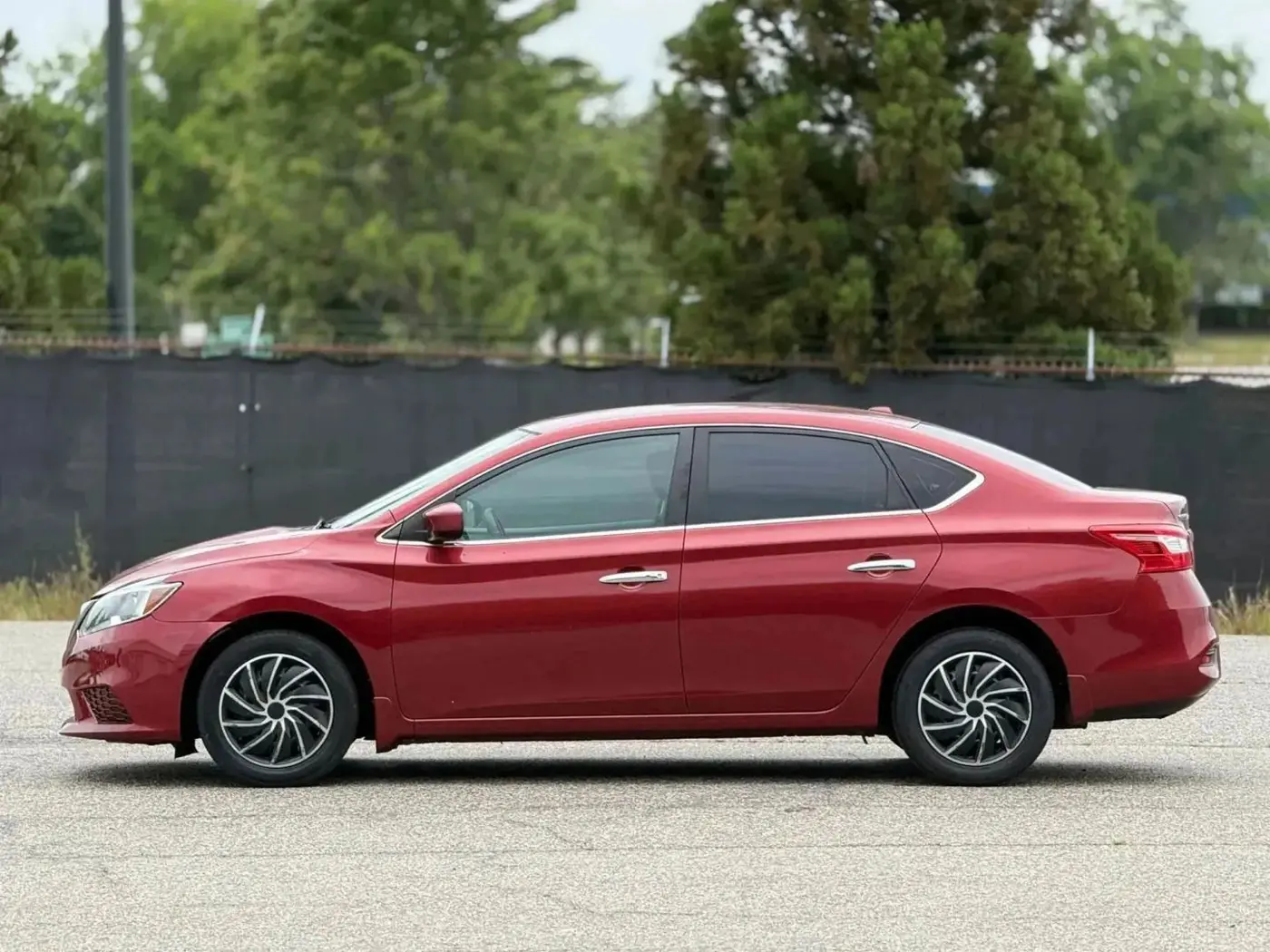 2016 Nissan Sentra - $5,950