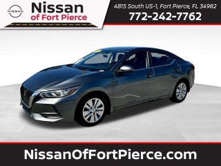 2022 Nissan Sentra with Gun Metallic Exterior