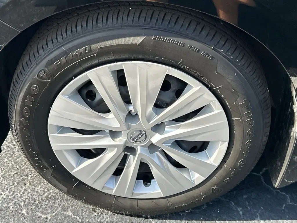 2025 Nissan Sentra - $18,972