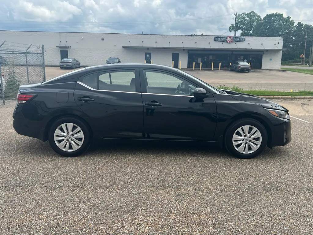 2025 Nissan Sentra - $24,085
