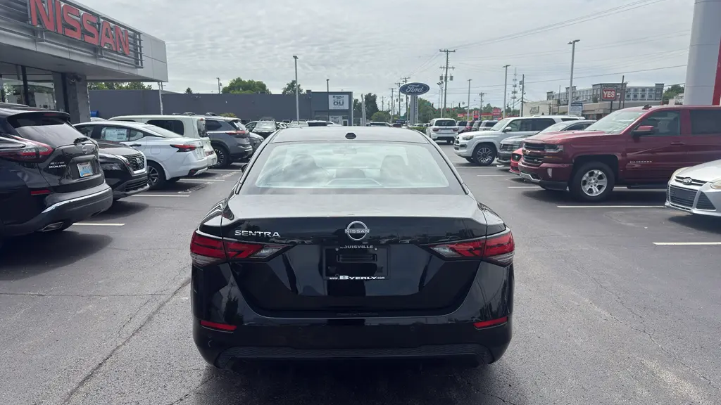 2025 Nissan Sentra SV