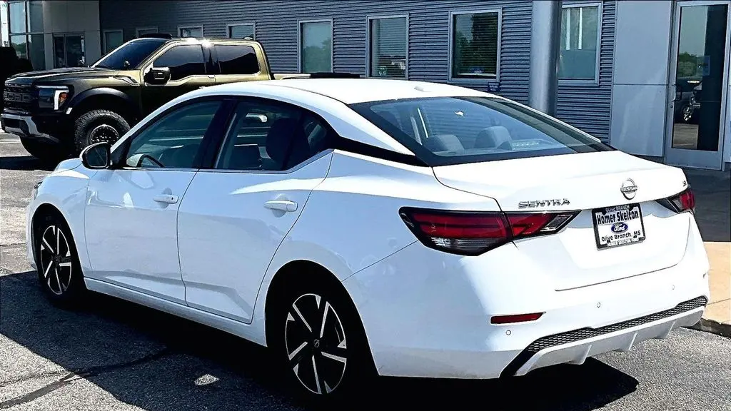 2024 Nissan Sentra SV