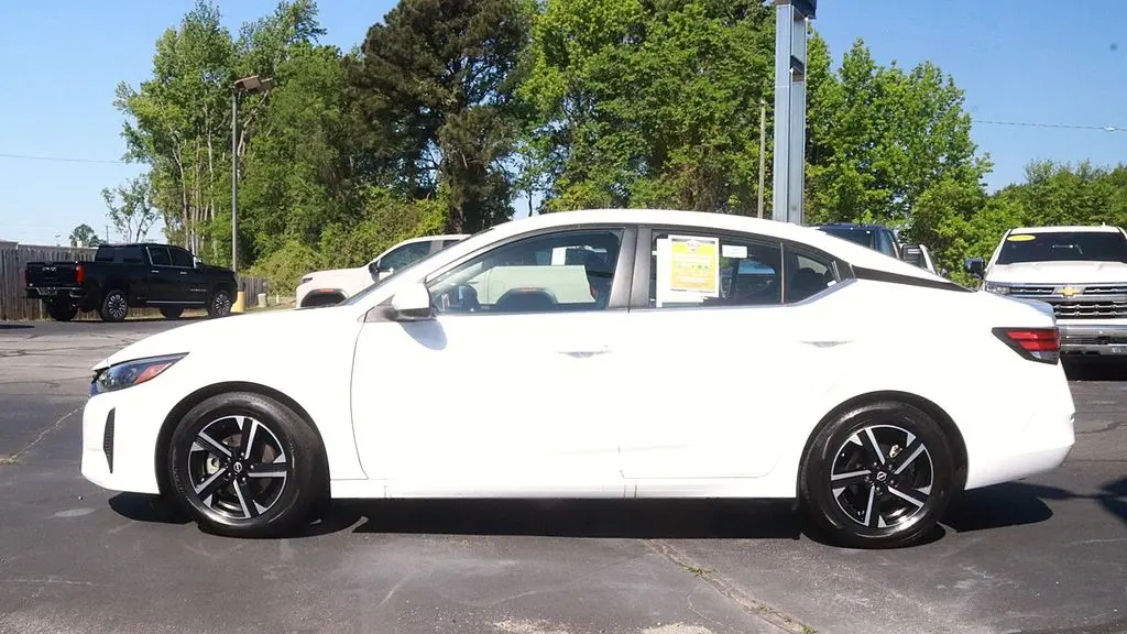 2025 Nissan Sentra SV
