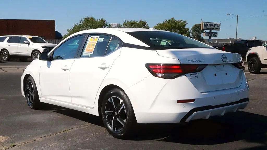 2025 Nissan Sentra SV