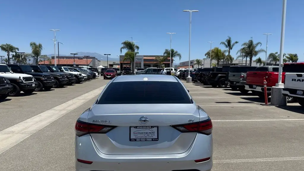 2022 Nissan Sentra SV
