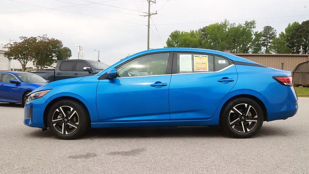 2025 Nissan Sentra SV