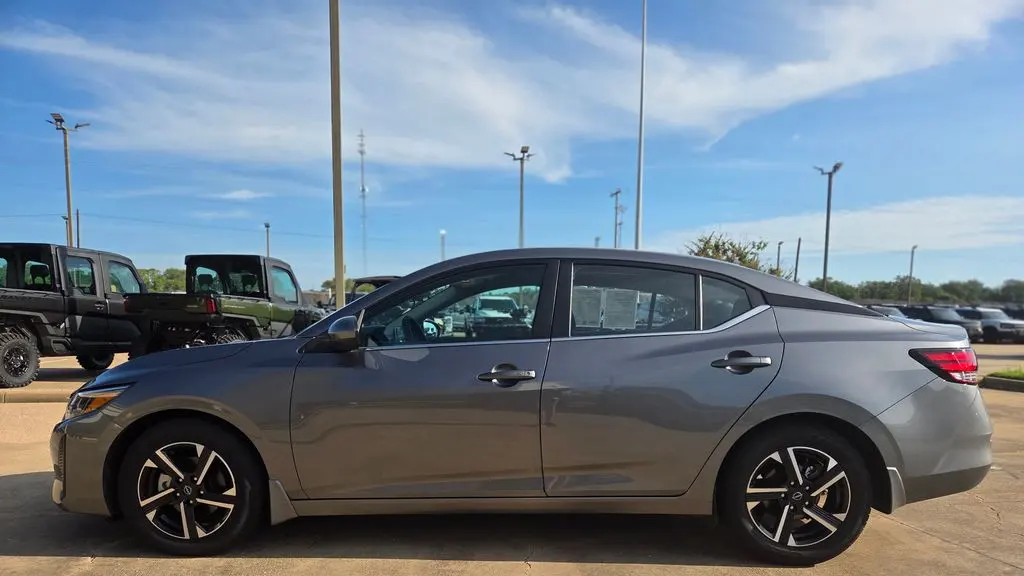 2024 Nissan Sentra SV