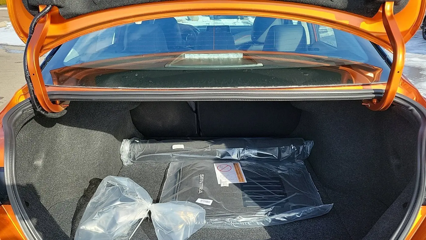 2025 Nissan Sentra SR