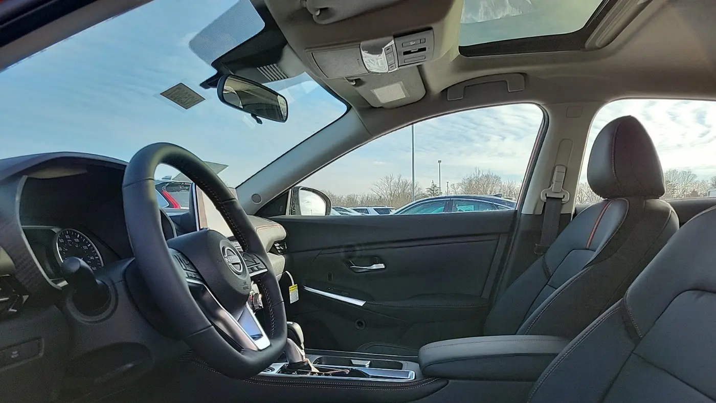 2025 Nissan Sentra SR