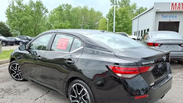 2025 Nissan Sentra SR