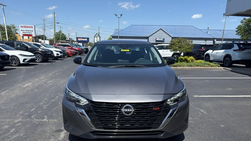 2025 Nissan Sentra SR
