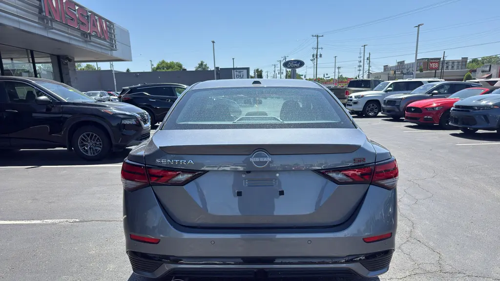 2025 Nissan Sentra SR