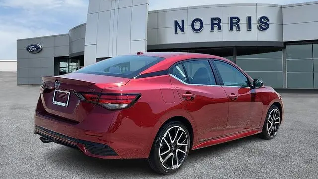 2025 Nissan Sentra SR
