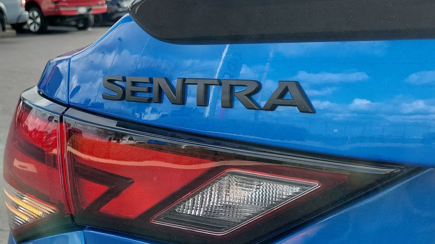 2025 Nissan Sentra SR
