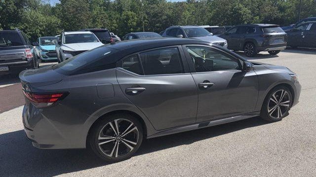 2021 Nissan Sentra SR