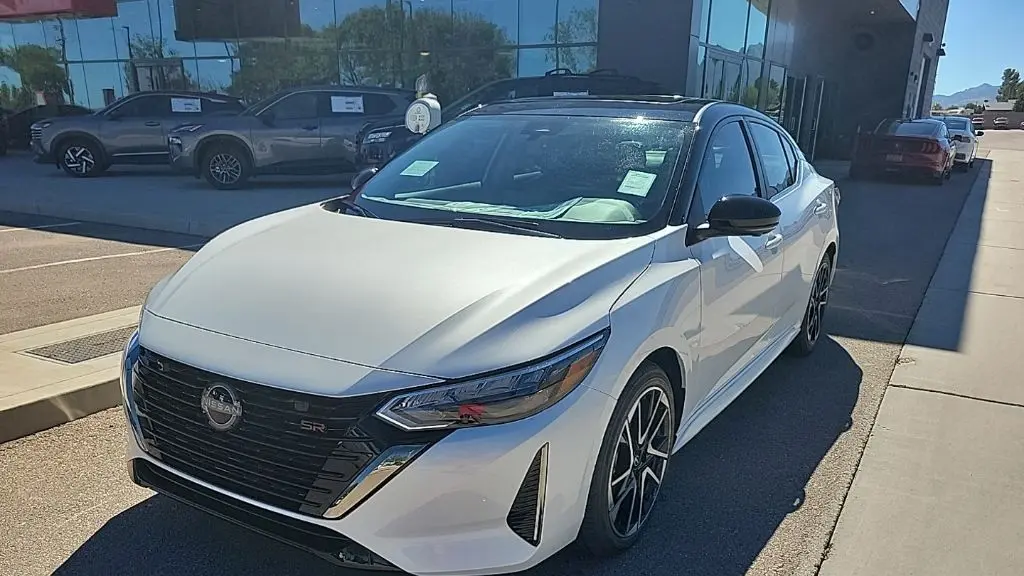 2025 Nissan Sentra SR