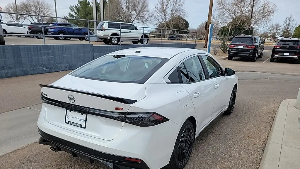 2026 Nissan Sentra SR