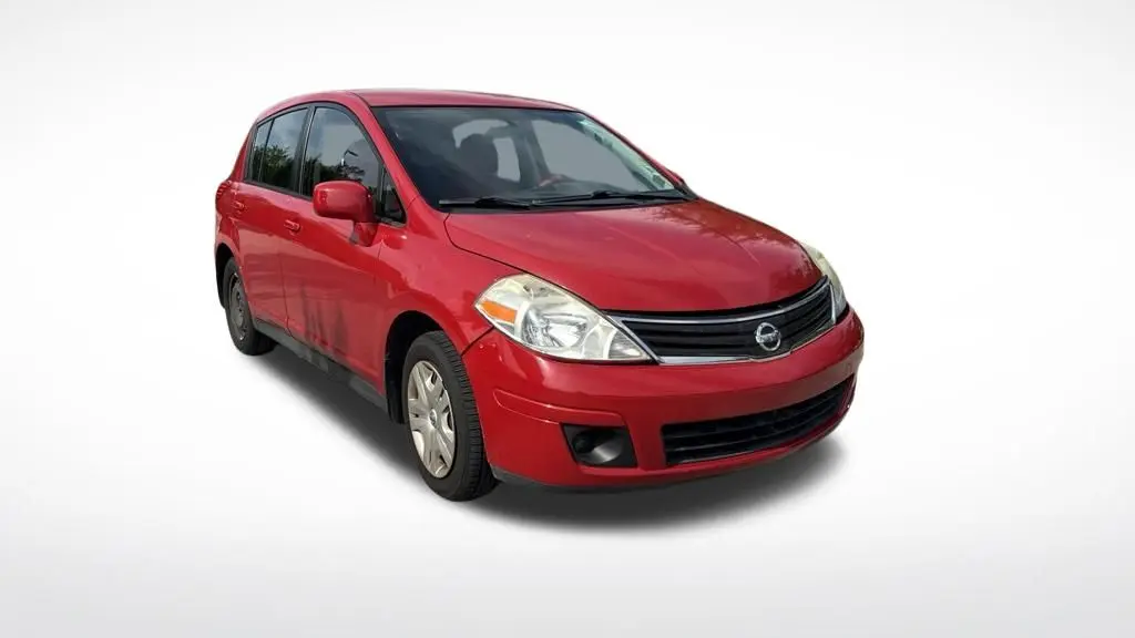 2011 Nissan Versa 1.8 S