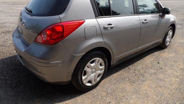 2011 Nissan Versa 1.8 S