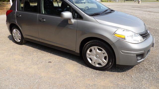 2011 Nissan Versa 1.8 S