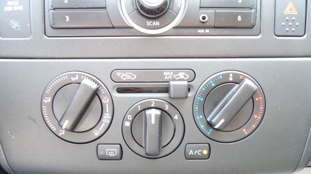 2011 Nissan Versa 1.8 S