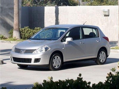 Photo of a 2011 Nissan Versa 1.8 S 4DR Hatchback 6M for sale
