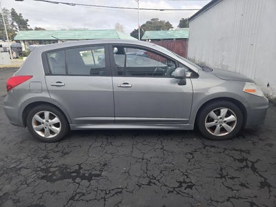 2012 Nissan Versa 1.8 SL 4DR Hatchback