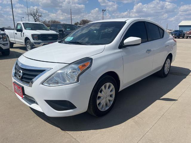 2018 Nissan Versa - $8,000